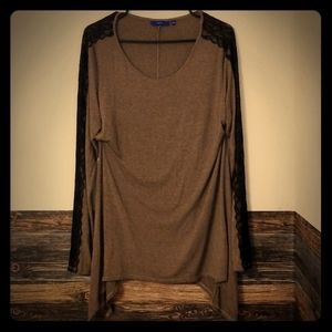Black lace sleeved tan boatneck tee